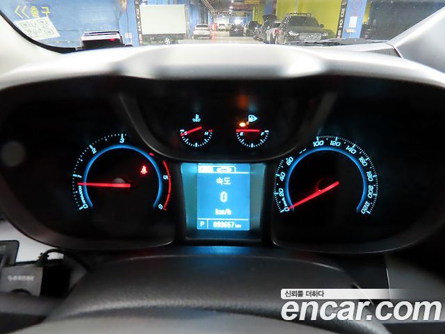 Chevrolet Orlando 2.0 Diesel LS Deluxe 2014 — фото 10