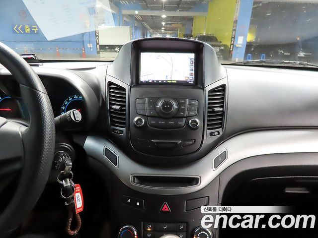 Chevrolet Orlando 2.0 Diesel LS Deluxe 2014 — фото 17