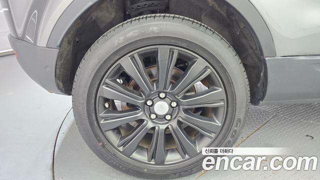 Land Rover Range Rover Evoque 2.0 TD4 HSE 2018 — фото 5