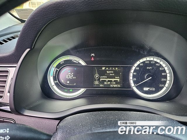 Kia Niro Prestige 2018 — фото 8
