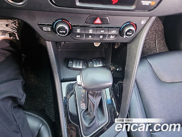 Kia Niro Prestige 2018 — фото 17