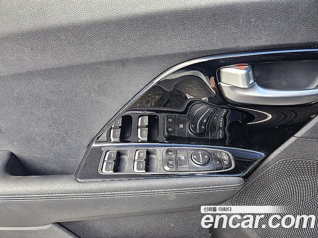 Kia Niro Prestige 2018 — фото 19