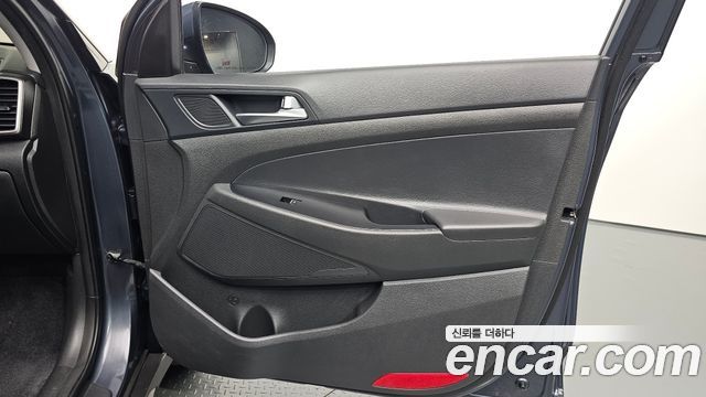 Hyundai Tucson Diesel 2.0 2WD Premium 2019 — фото 24