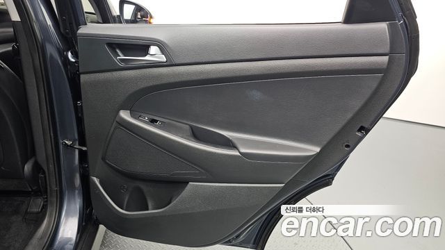 Hyundai Tucson Diesel 2.0 2WD Premium 2019 — фото 25