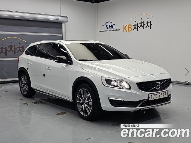 Volvo V60 Cross Country D4 2018 — фото 4