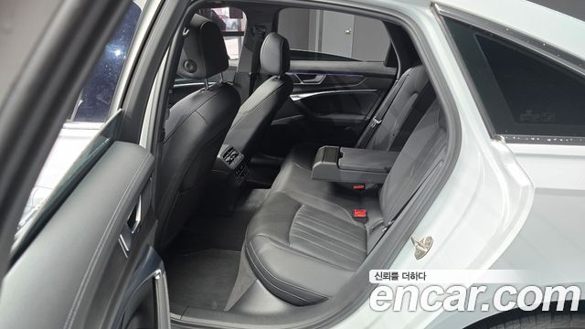 Audi A6 (C8) 45 TDI Quattro Premium 2021 — фото 12
