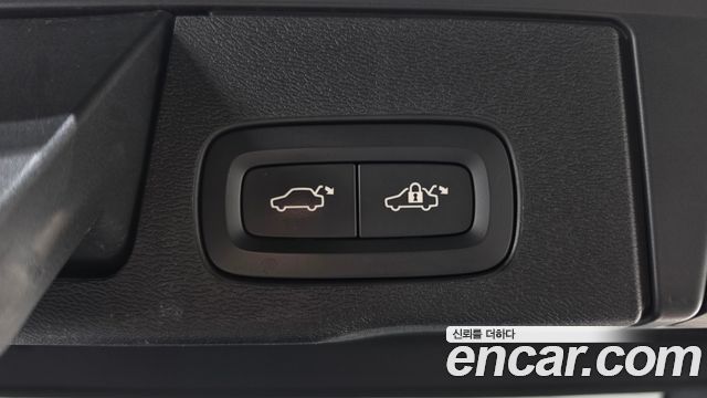 Volvo XC60 (II) D5 Inscription 2018 — фото 17