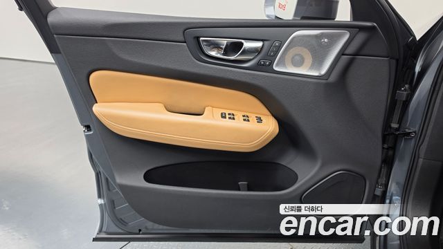Volvo XC60 (II) D5 Inscription 2018 — фото 24