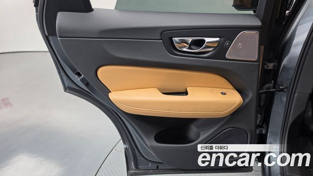 Volvo XC60 (II) D5 Inscription 2018 — фото 25