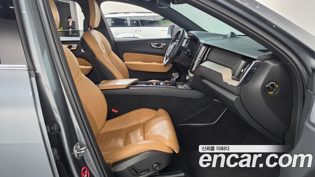 Volvo XC60 (II) D5 Inscription 2018 — фото 26