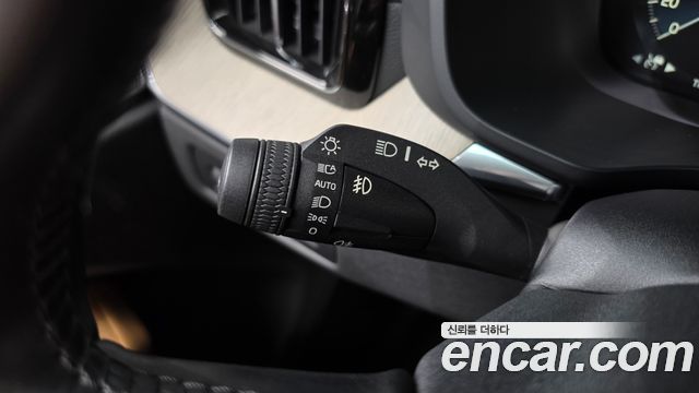 Volvo XC60 (II) D5 Inscription 2018 — фото 30