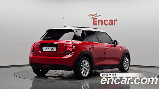 MINI Cooper 5Door HIGH 3rd 2020 — фото 2