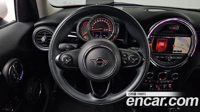 MINI Cooper 5Door HIGH 3rd 2020 — фото 13