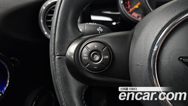 MINI Cooper 5Door HIGH 3rd 2020 — фото 29