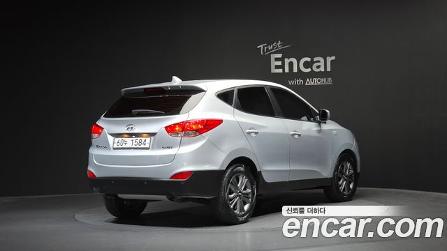 Hyundai Tucson ix Diesel(e-VGT) 2WD Smart 2015 — фото 2