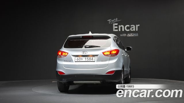 Hyundai Tucson ix Diesel(e-VGT) 2WD Smart 2015 — фото 4