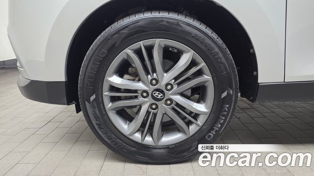 Hyundai Tucson ix Diesel(e-VGT) 2WD Smart 2015 — фото 5