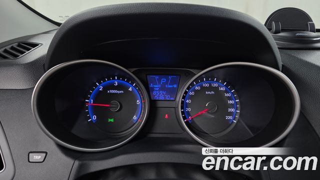 Hyundai Tucson ix Diesel(e-VGT) 2WD Smart 2015 — фото 8