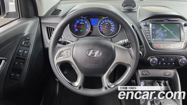 Hyundai Tucson ix Diesel(e-VGT) 2WD Smart 2015 — фото 13