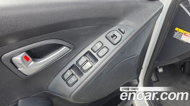 Hyundai Tucson ix Diesel(e-VGT) 2WD Smart 2015 — фото 14