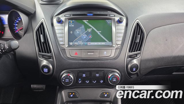 Hyundai Tucson ix Diesel(e-VGT) 2WD Smart 2015 — фото 16