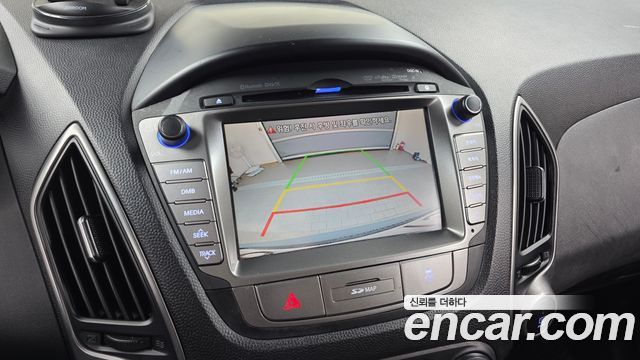 Hyundai Tucson ix Diesel(e-VGT) 2WD Smart 2015 — фото 17