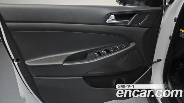 Hyundai Tucson Diesel 2.0 2WD Modern 2019 — фото 24