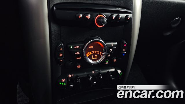 MINI Cooper D Countryman Standard 1st 2013 — фото 13