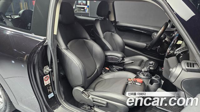 MINI Cooper HIGH Third Generation 2016 — фото 12