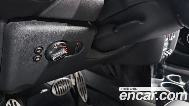 MINI Cooper HIGH Third Generation 2016 — фото 17