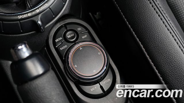 MINI Cooper HIGH Third Generation 2016 — фото 35