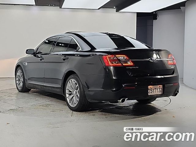 Ford Taurus 2.0 Limited EcoBoost 6th 2013 — фото 3
