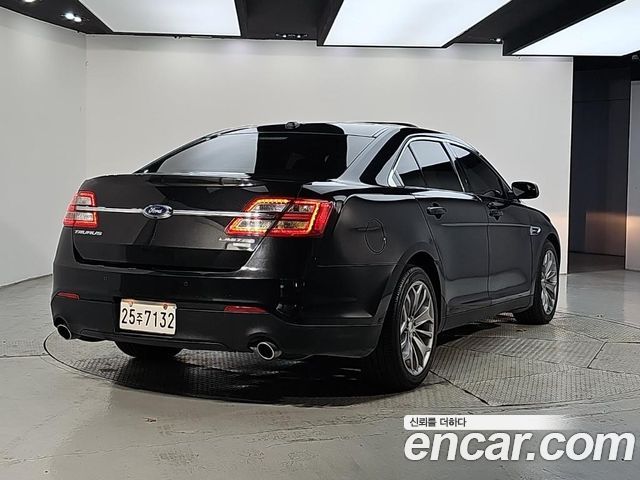 Ford Taurus 2.0 Limited EcoBoost 6th 2013 — фото 4