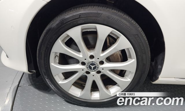 Mercedes-Benz E-Class (W213) E300 4MATIC Exclusive 2019 — фото 5