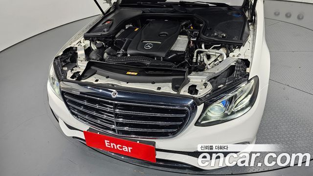 Mercedes-Benz E-Class (W213) E300 4MATIC Exclusive 2019 — фото 6