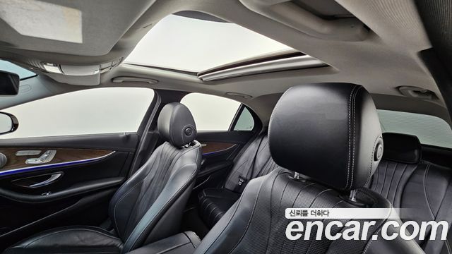 Mercedes-Benz E-Class (W213) E300 4MATIC Exclusive 2019 — фото 19