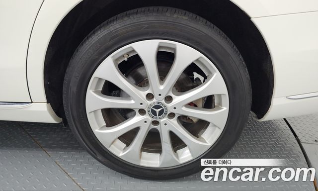 Mercedes-Benz E-Class (W213) E300 4MATIC Exclusive 2019 — фото 21