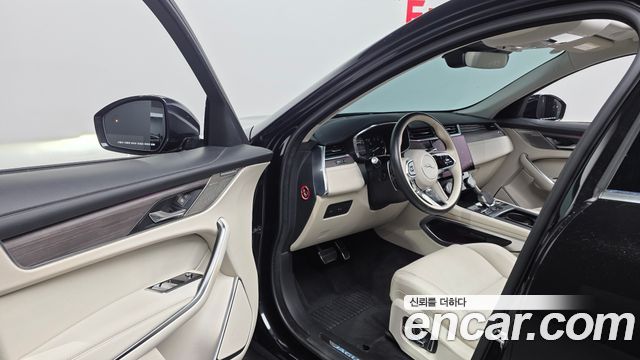 Jaguar F-PACE P 250 SE 2022 — фото 10