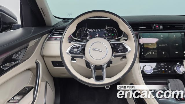 Jaguar F-PACE P 250 SE 2022 — фото 13