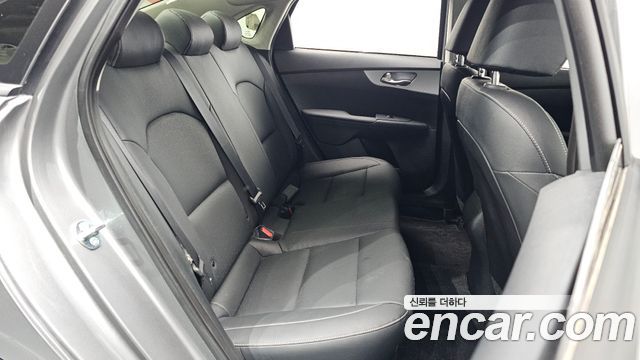 Kia K3 (II) 1.6 Trendy 2023 — фото 15