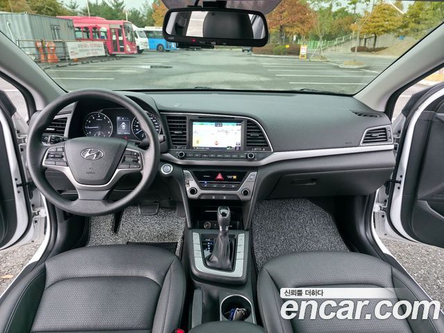 Hyundai Avante (AD) 1.6 GDI Value Plus 2018 — фото 7
