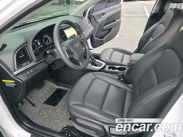 Hyundai Avante (AD) 1.6 GDI Value Plus 2018 — фото 10