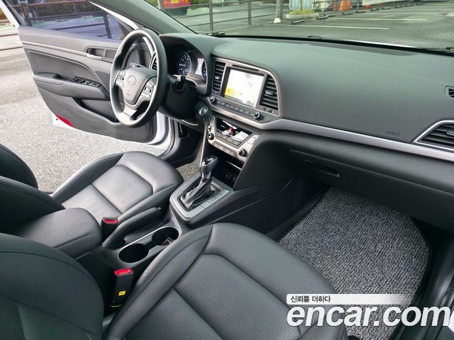 Hyundai Avante (AD) 1.6 GDI Value Plus 2018 — фото 20