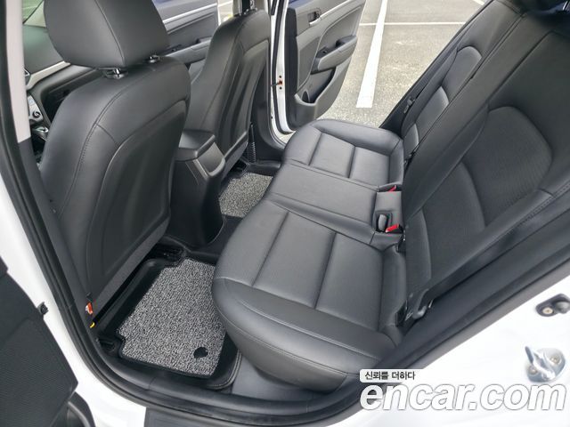 Hyundai Avante (AD) 1.6 GDI Value Plus 2018 — фото 24