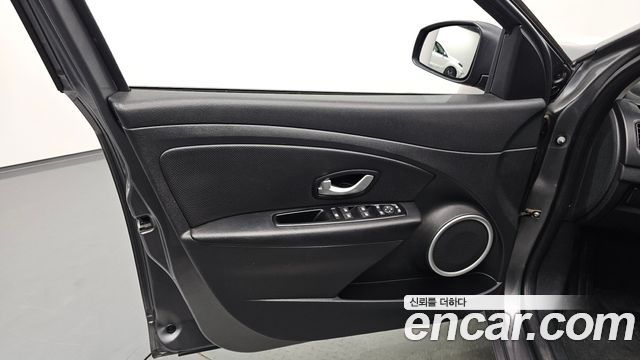 Renault Korea SM3 Neo LE 2017 — фото 24