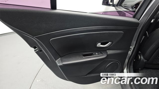 Renault Korea SM3 Neo LE 2017 — фото 25