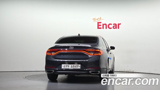 Hyundai Grandeur (IG) 3.0 Exclusive Special 2018 — фото 4