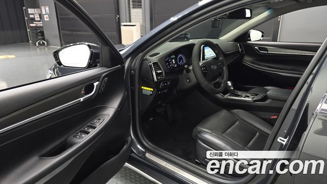 Hyundai Grandeur (IG) 3.0 Exclusive Special 2018 — фото 10
