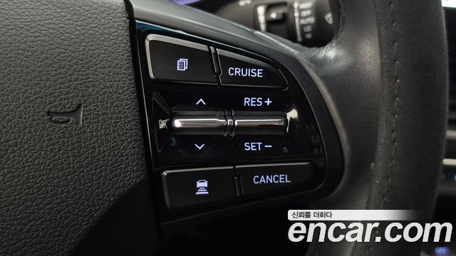 Hyundai Grandeur (IG) 3.0 Exclusive Special 2018 — фото 17