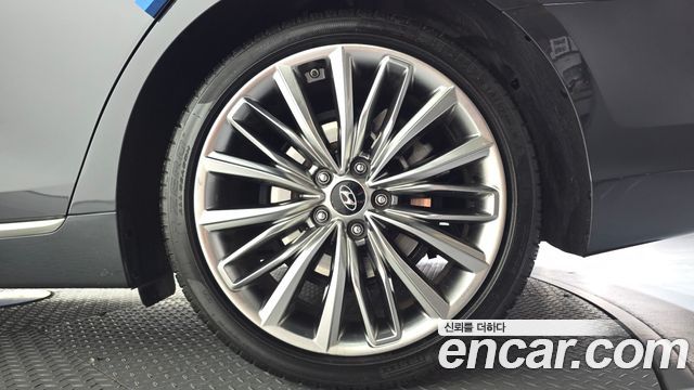 Hyundai Grandeur (IG) 3.0 Exclusive Special 2018 — фото 21